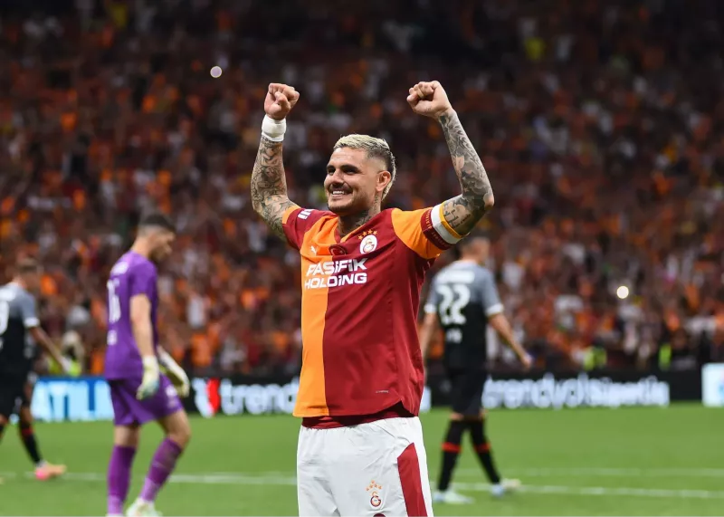 بازگشت ستاره محبوب گالاتاسرای با گل