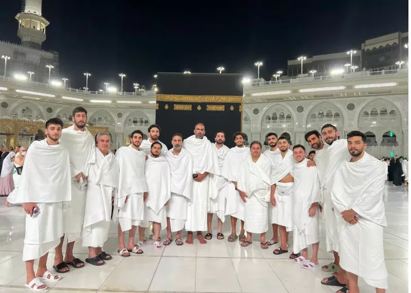 ستاره های بسکتبال به زیارت خانه خدا رفتند
