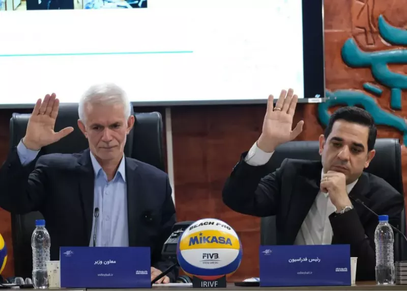 پائز باعث شکاف بین مردم و والیبال شد!