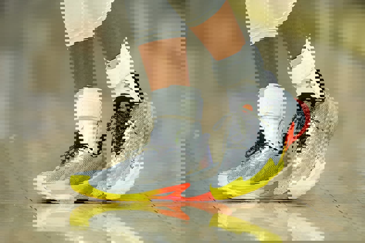 استف کری و تاثیرش بر بازار کفش بسکتبال