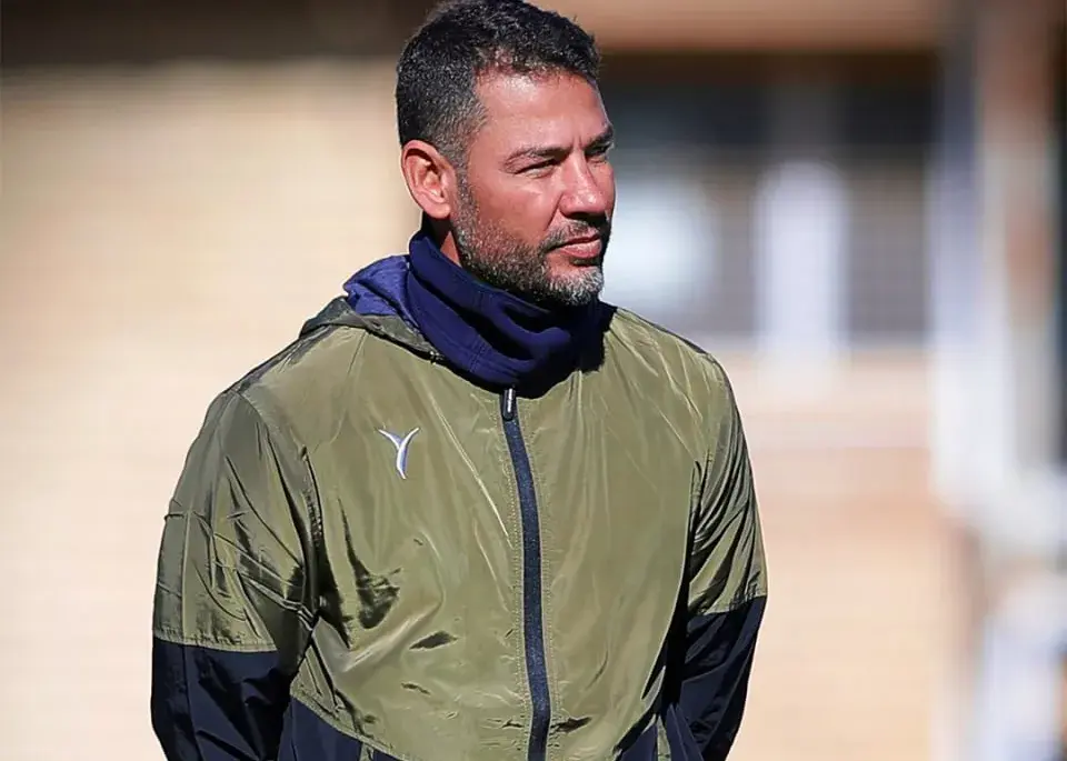 حسین کاظمی در تمرین تیم فوتبال