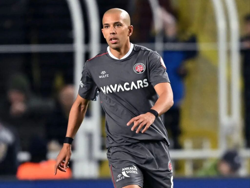 فسخ قرارداد ستاره سابق لالیگا در عراق