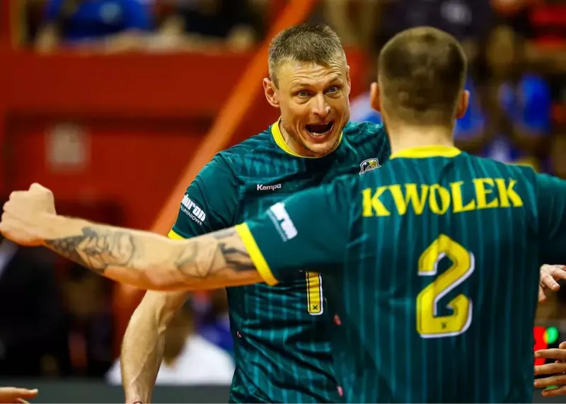 لهستانی‌ها حسرت مدال را به دل اسطوره گذاشتند