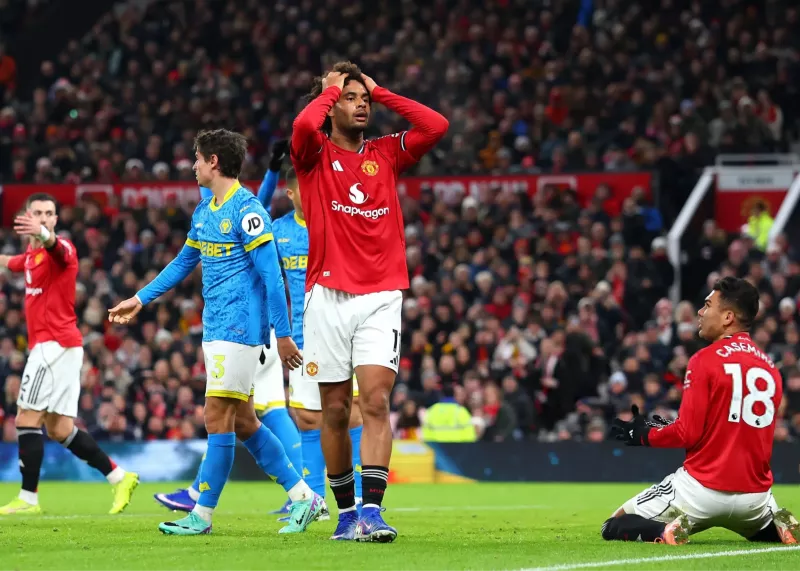 یونایتد ۱ ۱ ولوز